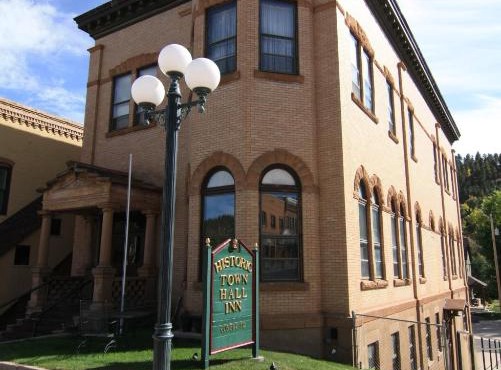 Town Hall Inn