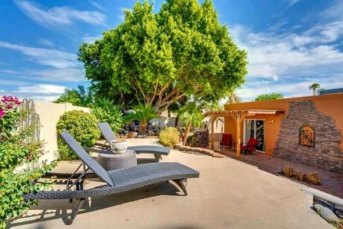 Tranquil oasis near Old Town, hot tub, mountain views