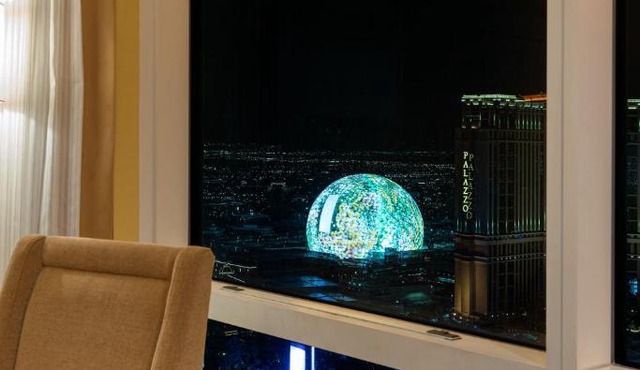 TRUMP 56th Floor - Sphere and Strip View - No Resort Fees