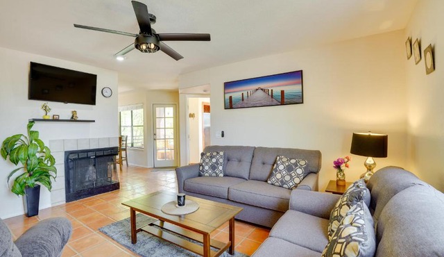 Tucson Oasis: Heated Pool, Tennis Court, Hiking!