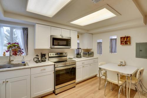 Tucson Studio ~ 2 Mi to University of Arizona!