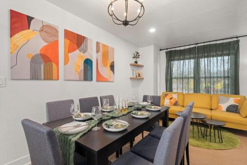 Ultimate Family Retreat - Backyard, Games and Comfort
