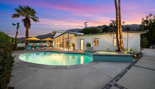 Ultra Luxe Spa-Like Mid-Century Mod Haven- Pool, Spa, Views & More 3BD, 3BTH