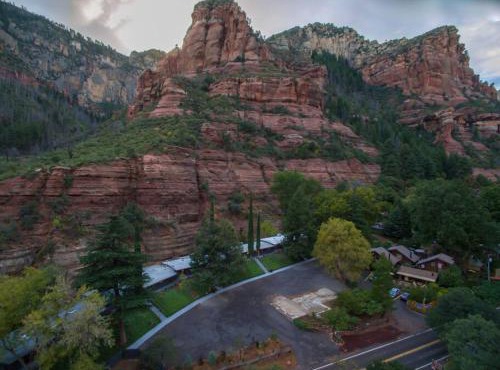 Unit 1 - Slide Rock Lodge