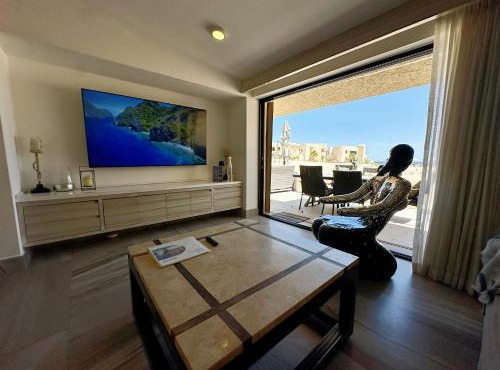 Unit 168- Casa Sangria - OCEANFRONT - Fully Renovated