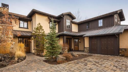 Upscale 3 BR Townhouse @ Juniper Preserve Resort
