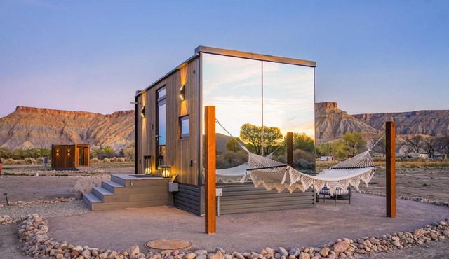 Upscale Desert Stay Near Capitol Reef
