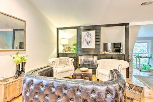 Upscale Rustic Duplex on Stream, Near Blowing Rock in Blowing Rock