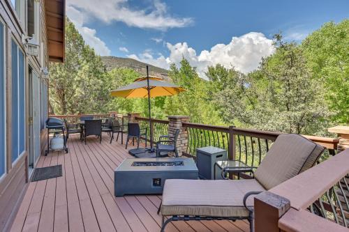 Log Cabin in Payson w/Deck, Mtn & Creek Views