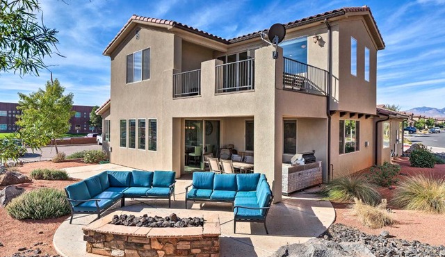 Utah Home w/Pool & Hot Tub Access, Mtn Views!