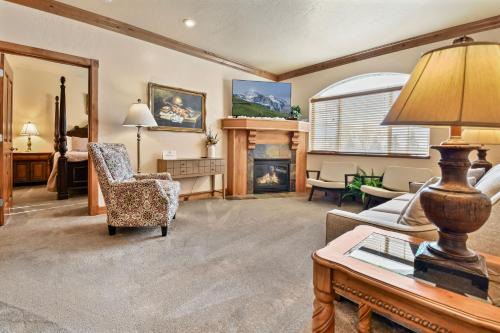 Villa 2057 - 1 Bed 1 Bath Full Kitchen villa