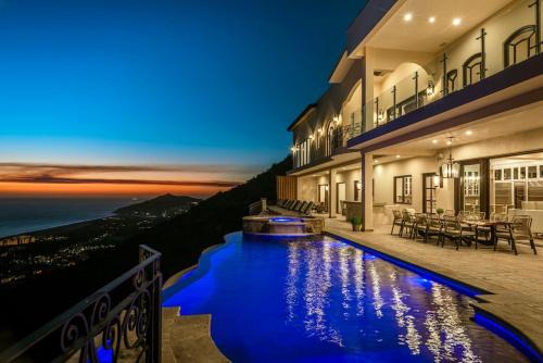Villa Di Mare 5-Star Cabo Villa Experience