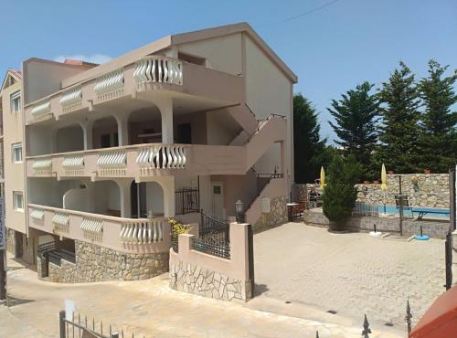 Villa Pavlovic - 30m from the beach