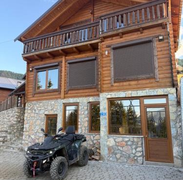 Villa Peak
