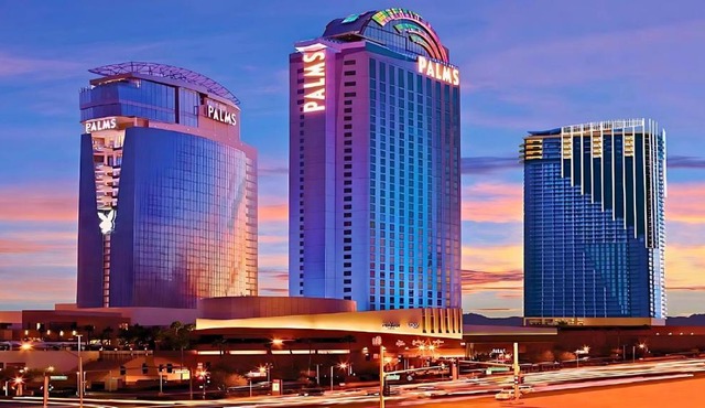 Vista Balcony Collection - StripSuite Palms Place Hotel, Resort & Casino - NO RESORT FEE