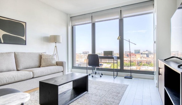 W Loop Studio w Gym Pool Coworking nr UIC CHI-435