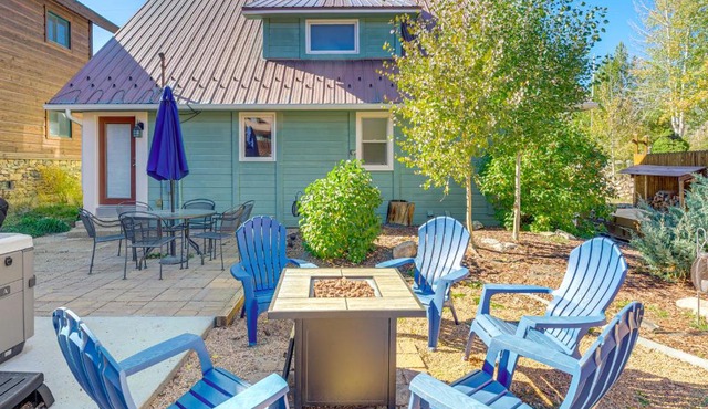 Walk to Grand Lake & Dtwn! Group Escape w/Hot Tub