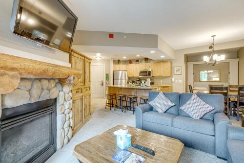 Walk to Lifts: Copper Mtn Condo in Center Village!