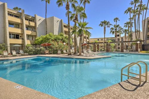 Walkable Old Town Scottsdale Condo: Pool & Hot Tub