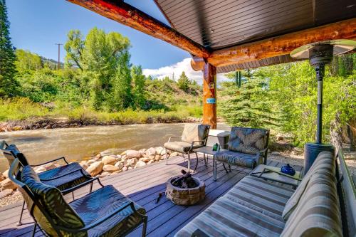 Weber River Cabin in Oakley w/Private Hot Tub!
