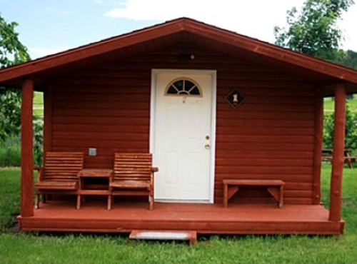 Welcoming Dry Cabin with Resort Amenities Near Black Hills in Sturgis, South Dakota