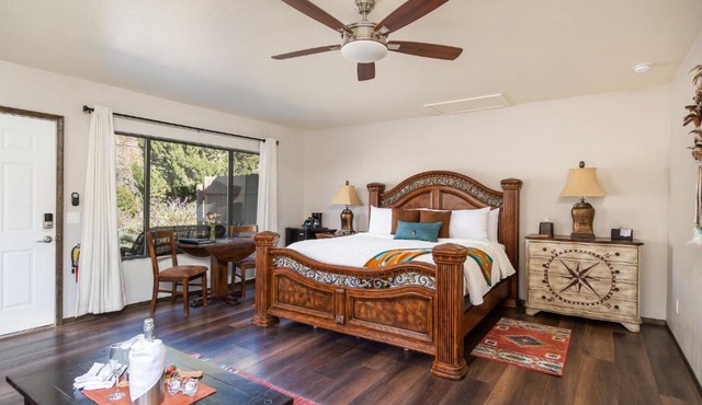 Whispering Creek Bed & Breakfast