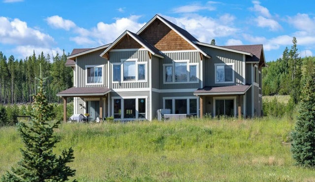 Willows at Grand Park 160 | Trails out Your Door | Bubbling Private Hot Tub