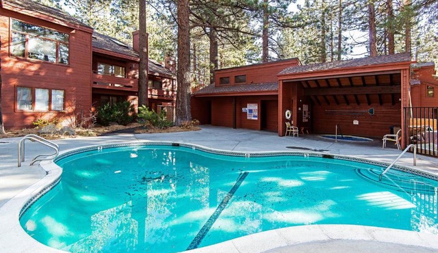 Winterset #28 Shared Hot Tub & Sauna