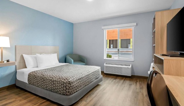 WoodSpring Suites Rogers Bentonville