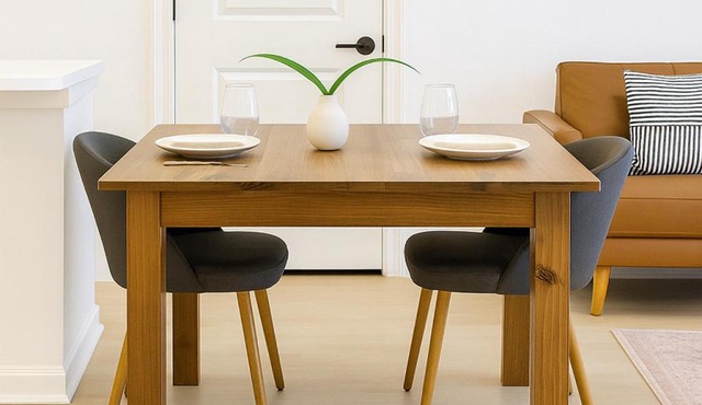 Worker friendly A plus Location Warm and Cozy