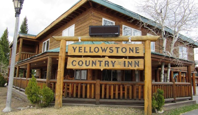 Yellowstone Country Inn