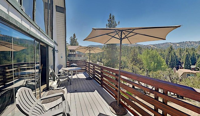 Yosemite Manor