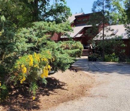 Yosemite Mountain Retreat