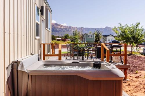 Zion Adventure, Private Hot Tub, Starry Nights