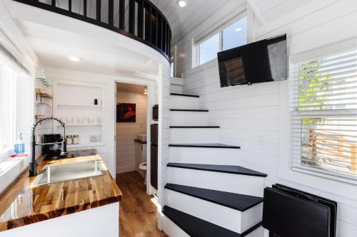 Zion Red-Rock Romance Tiny Home for Two