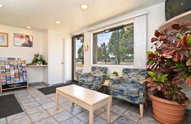 Americas Best Value Inn - Lincoln