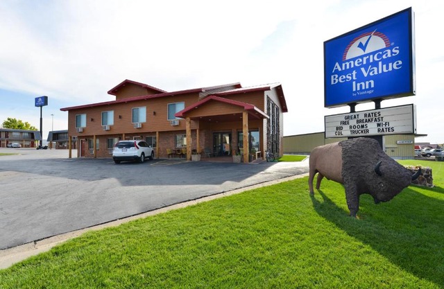 Americas Value Inn Wall 
