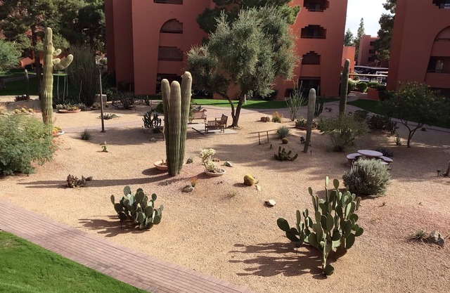 Beautiful Anasazi Village Condo-Close to Shopping, Dining, Golf