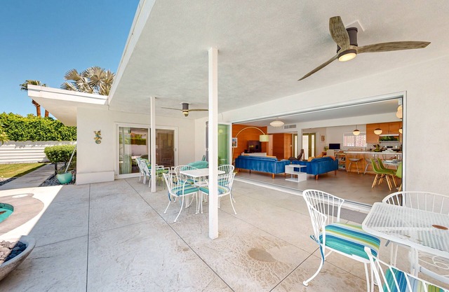 Classic, mid-century modern home w/mtn views, private pool and spa - dogs OK