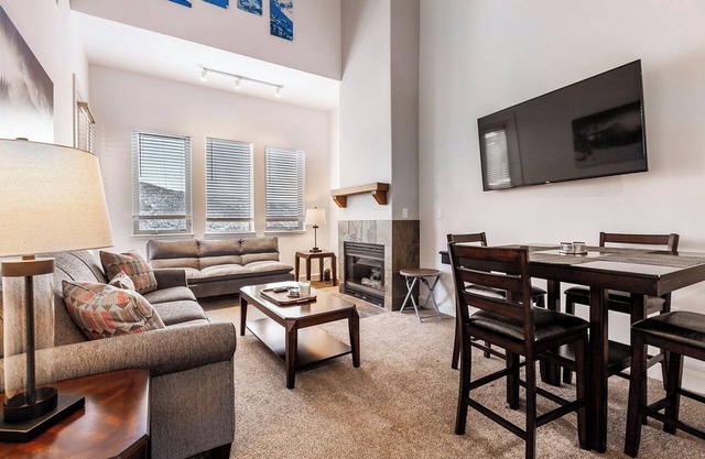 Crestview 306E | Mountain View | Hot Tub | Pool | Near Outlets & Olympic Park