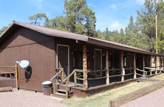 Located Alpine Az At The Lodge 