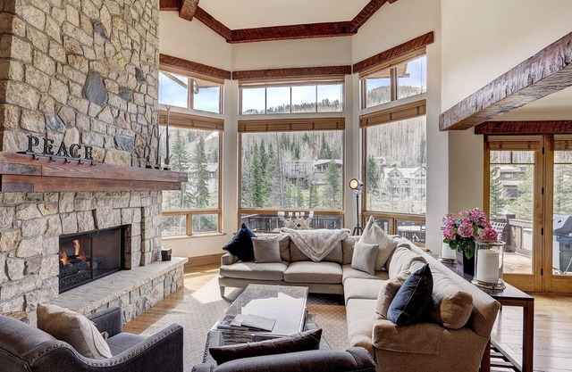 Private Gore Creek Townhome in Lionshead - Sleeps 10! by RedAwning