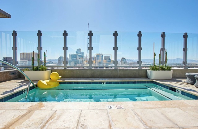 Sonder at McKinley | Superior Two-Bedroom Apartment w/Balcony