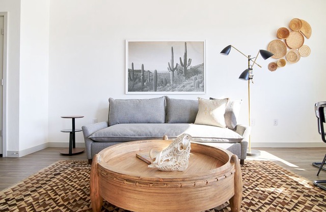 Sonder | Central Corridor | Chic 1BR + Pool