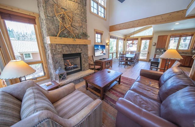 Spacious Alpine Retreat | Pool, Hot Tubs & Views