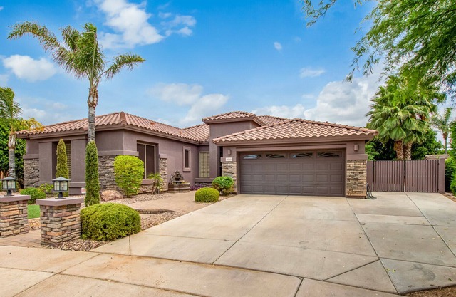 Spectacular 4 Bedroom 2 Bath Mesa Home