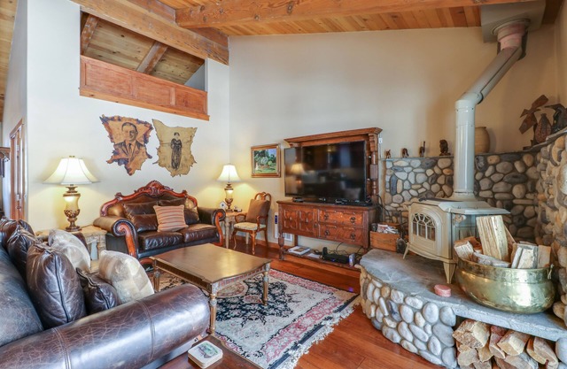 Stylish mountain condo with WiFi, hot tub, & seasonal pool