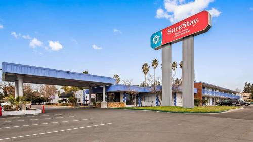 Surestay Hotel 