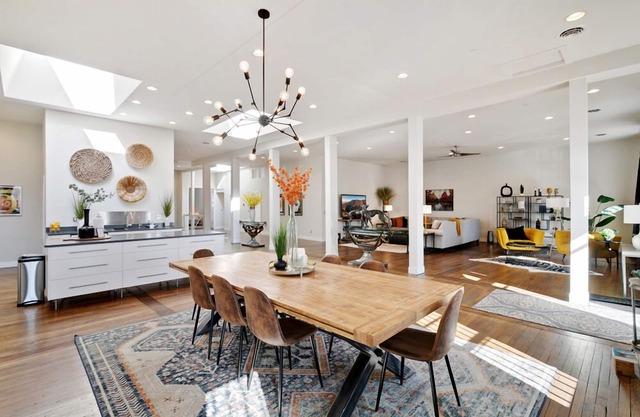 The Penthouse Loft in the Heart of Old Town