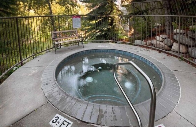 Updated with a Modern Touch, Hot Tub, on the Eagle River